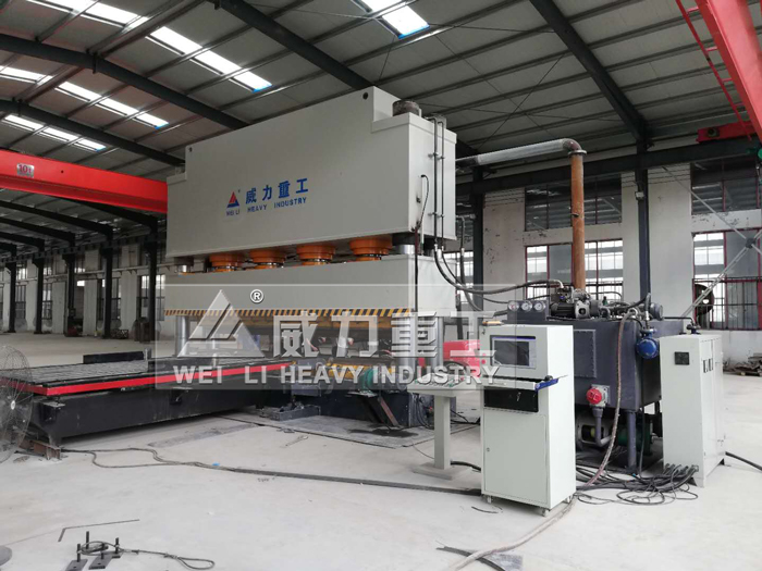 2500噸伺服液壓機(jī)客戶使用現(xiàn)場